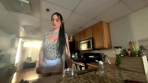 Snapshot of kattycash chatting on 03.12.25 kattycash online show from 03.12.25