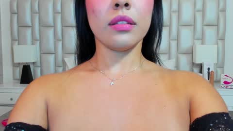 katy blonde girl and paola big boobs online show from 12.19.24