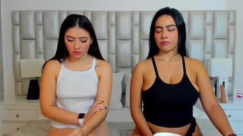 katy blonde girl and paola big boobs online show from 03.05.25