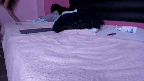 katy_contreras online show from 02.03.25