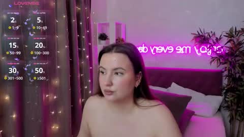 Kate online show from 02.23.25