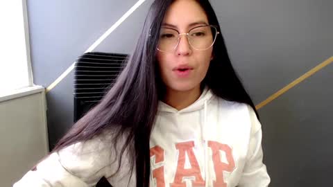 Snapshot of katybelladonna chatting on 12.19.24 KATY online show from 12.19.24