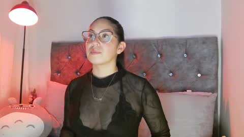 Snapshot of katybelladonna chatting on 03.08.25 KATY online show from 03.08.25