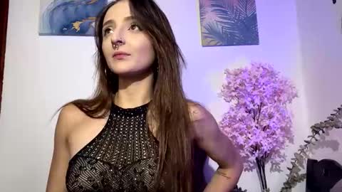 Snapshot of katydeliz chatting on 10.15.25 katy deliz online show from 10.15.25