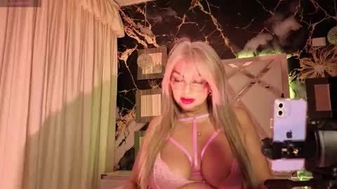 Snapshot of katyhornymilfsexy chatting on 02.07.26 katy online show from 02.07.26