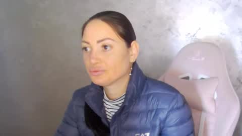 Snapshot of katylinee chatting on 03.30.26 Katyline online show from 03.30.26