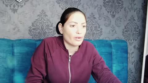 Snapshot of katylinee chatting on 03.31.26 Katyline online show from 03.31.26