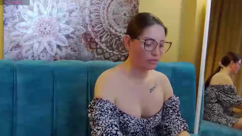 Snapshot of katylinee chatting on 04.09.26 Katyline online show from 04.09.26