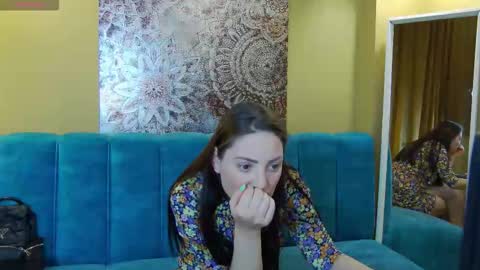 Snapshot of katylinee chatting on 04.17.26 Katyline online show from 04.17.26