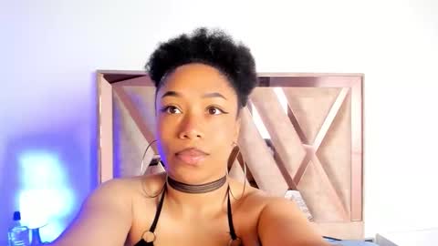 Snapshot of katyortiz chatting on 09.20.25 katyortiz online show from 09.20.25