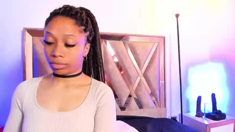 Snapshot of katyortiz chatting on 11.20.25 katyortiz online show from 11.20.25