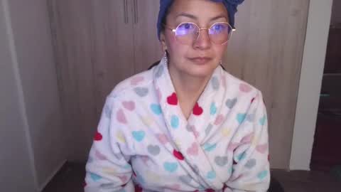  Khawit  online show from 02.16.25