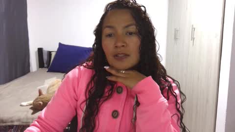  Khawit  online show from 11.06.25