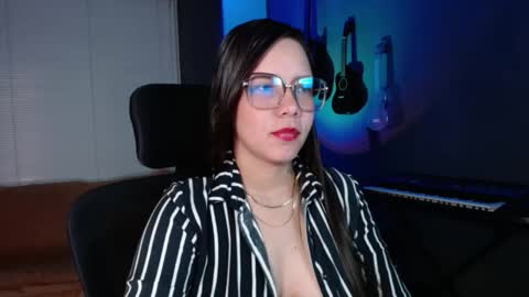 Kay online show from 02.14.25