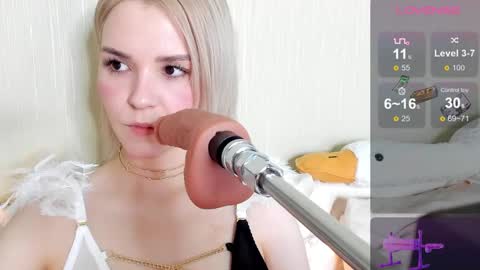 Snapshot of kaya_devis chatting on 01.04.25 KAYA online show from 01.04.25