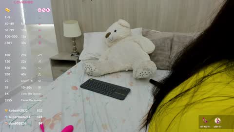   online show from 02.01.25