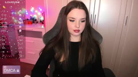 Snapshot of kayacherry chatting on 11.09.25 Alice online show from 11.09.25