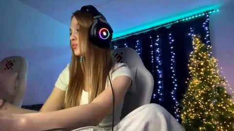 Amia online show from 01.10.26