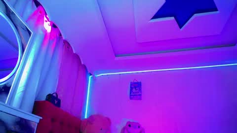 Snapshot of kayla_sexx chatting on 06.14.26 kayla_sexx online show from 06.14.26