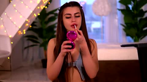 Snapshot of kaylabray chatting on 02.24.26 kaylabray online show from 02.24.26