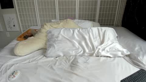 Snapshot of kaylacruise chatting on 01.22.25 Kayla Cruise online show from 01.22.25