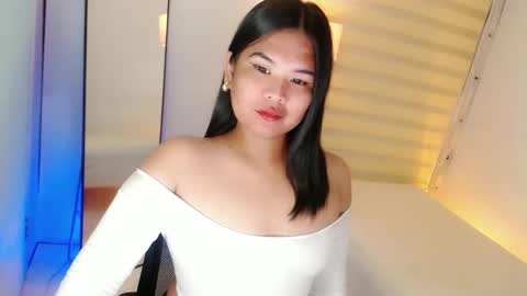 Y O U R        F U T U R E       K A Y L E E  online show from 02.13.25