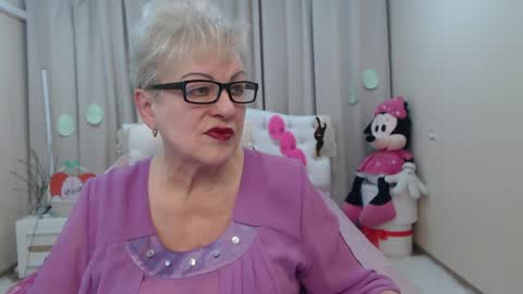 kaylesmoll online show from 04.04.26