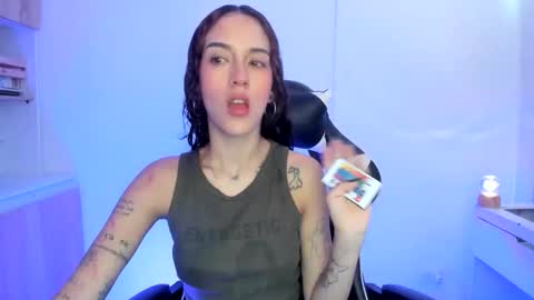 Snapshot of kaylie_xxx chatting on 05.12.26 kaylie online show from 05.12.26