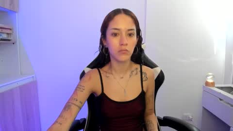 Snapshot of kaylie_xxx chatting on 05.19.26 kaylie online show from 05.19.26