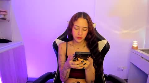 Snapshot of kaylie_xxx chatting on 05.20.26 kaylie online show from 05.20.26
