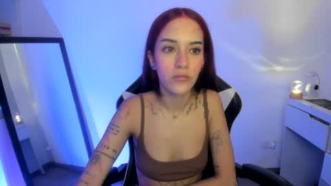 Snapshot of kaylie_xxx chatting on 06.27.26 kaylie online show from 06.27.26