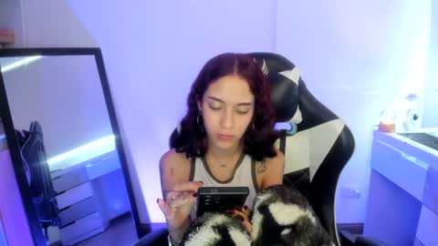 Snapshot of kaylie_xxx chatting on 07.17.26 kaylie online show from 07.17.26