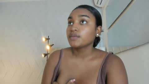 Snapshot of kayna_gomez chatting on 06.02.26 Kayna online show from 06.02.26