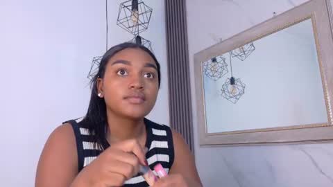 Snapshot of kayna_gomez chatting on 06.12.26 Kayna online show from 06.12.26