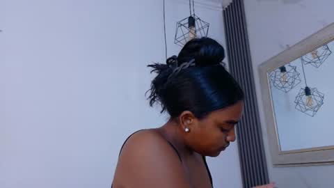 Snapshot of kayna_gomez chatting on 06.14.26 Kayna online show from 06.14.26