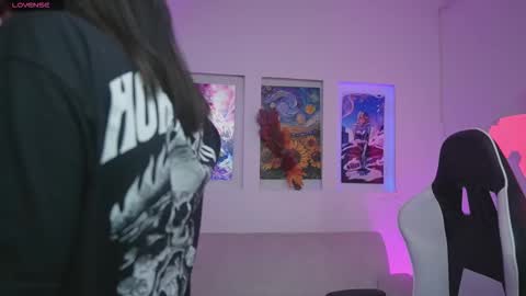 Kayra online show from 10.20.25