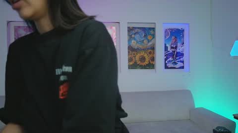 Kayra online show from 11.17.25