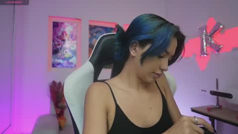 Kayra online show from 11.19.25