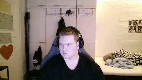 Snapshot of kayttajaviides5 chatting on 01.16.26 Aatu online show from 01.16.26