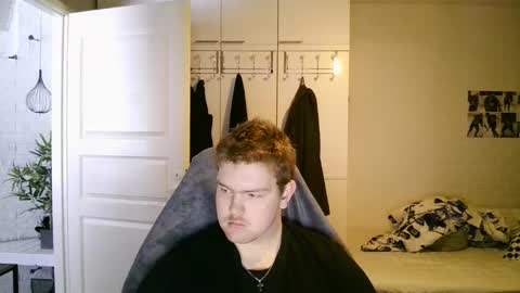 Snapshot of kayttajaviides5 chatting on 02.25.26 Aatu online show from 02.25.26