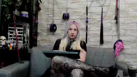 Miss Kazia online show from 05.01.26