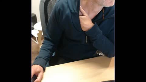 Snapshot of kcirt17225058 chatting on 10.22.25 kcirt17225058 online show from 10.22.25