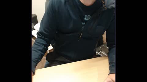 Snapshot of kcirt17225058 chatting on 10.25.25 kcirt17225058 online show from 10.25.25