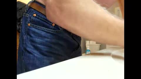 Snapshot of kcp6943 chatting on 12.16.25 kcp6943 online show from 12.16.25