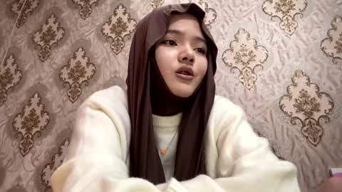 Snapshot of keeleylandrie chatting on 12.22.25 Kate online show from 12.22.25