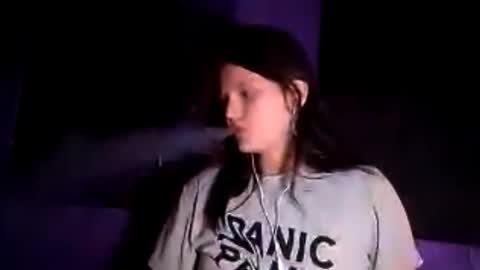 Lora online show from 11.11.25