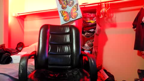 Dexter online show from 01.13.26