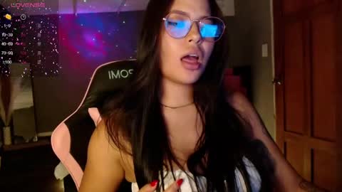 Snapshot of keikim_ chatting on 09.20.25 Kimk online show from 09.20.25