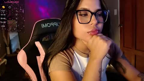 Snapshot of keikim_ chatting on 10.08.25 Kimk online show from 10.08.25