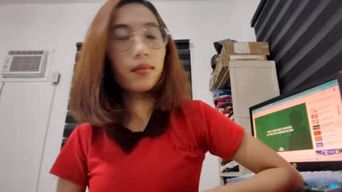 Snapshot of keilacute27 chatting on 04.06.26 Andrea online show from 04.06.26